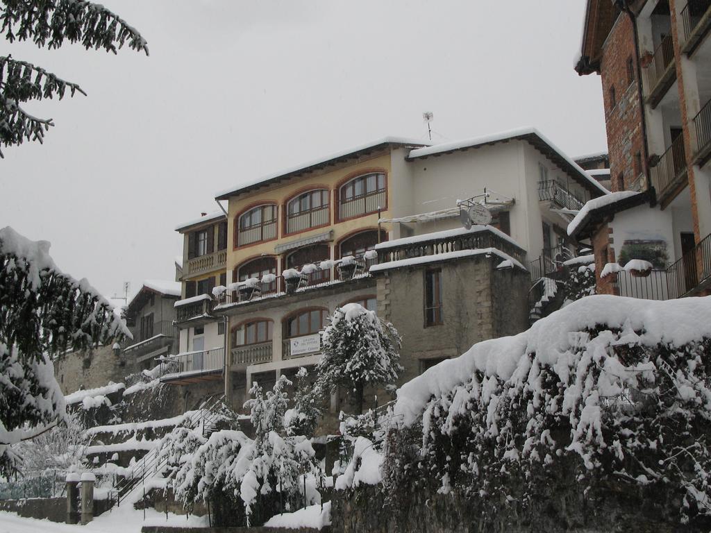 Locanda Del Pittore Arcumeggia Bagian luar foto