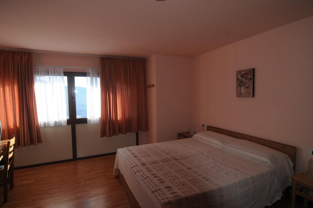Locanda Del Pittore Arcumeggia Ruang foto