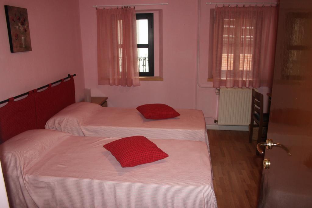 Locanda Del Pittore Arcumeggia Ruang foto