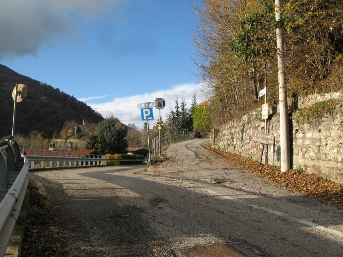 Locanda Del Pittore Arcumeggia Bagian luar foto